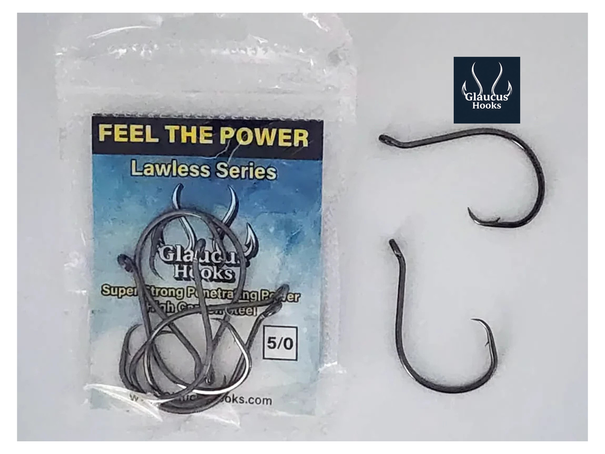Lawless Series Eagle Beak Hook